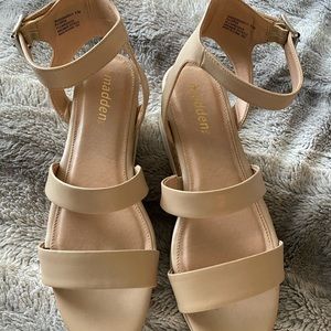 Nude Flat Form Sandals